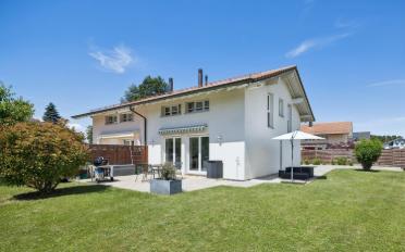 Einfamilienhaus 5.5 Zimmer - image - 1