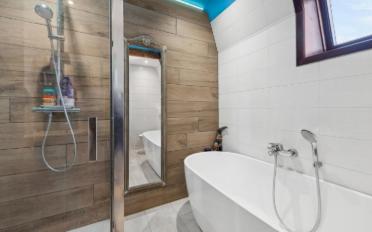 Single house 10 rooms - image - 12