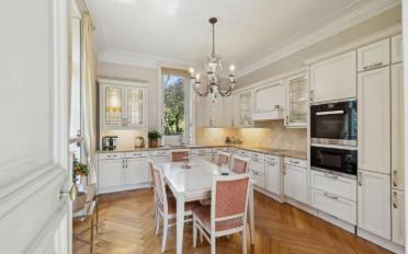 Single house 10 rooms - image - 10