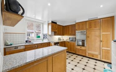 Single house 11.5 rooms - image - 2