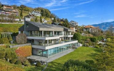 Single house 20 rooms - image - 1