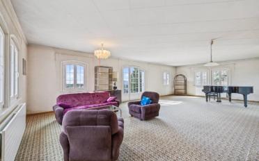 Einfamilienhaus 8.5 Zimmer - image - 12