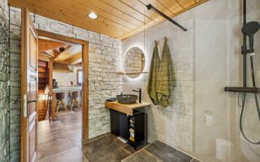 Chalet 7.5 pièces - image - 7