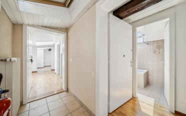 Attic flat 1 room - image - 9