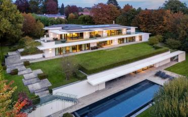 Einfamilienhaus 10 Zimmer - image - 1