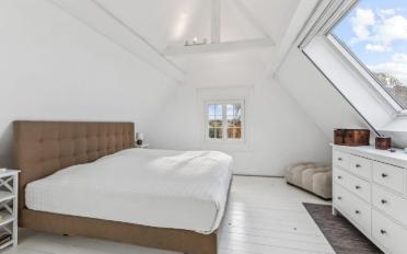 Single house 8 rooms - image - 4