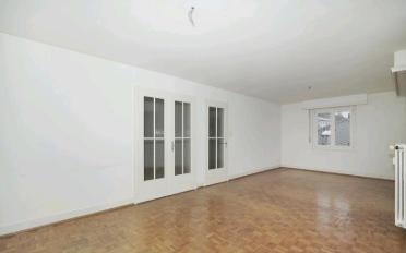 Apartment 4 rooms - image - 2
