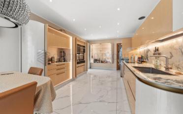 Single house 8 rooms - image - 4