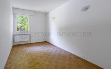 Single house 8 rooms - image - 10