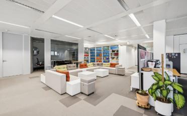 Office - image - 4