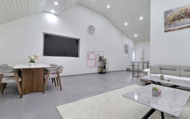 Einfamilienhaus 7.5 Zimmer - image - 2