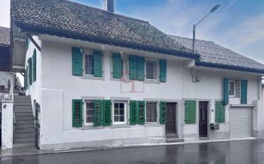 Einfamilienhaus 7.5 Zimmer - image - 1
