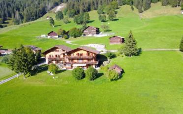 Chalet 17 pièces - image - 5