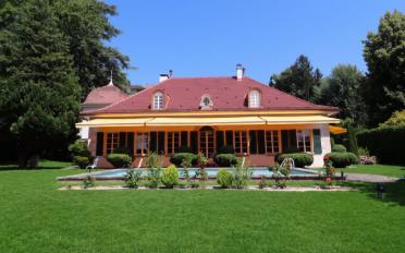 Einfamilienhaus 8.5 Zimmer - image - 2