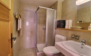 Apartment 4 rooms - image - 9