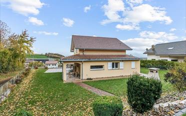 Single house 8 rooms - image - 2