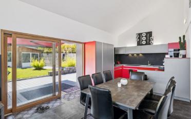 Single house 10 rooms - image - 2