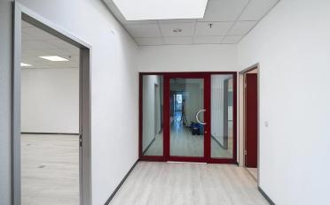 Office - image - 5