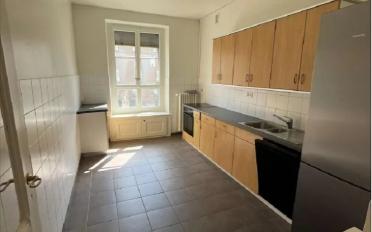 Apartment 4 rooms - image - 3
