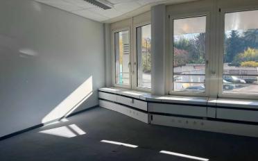 Bureau - image - 1