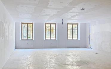 Office - image - 4