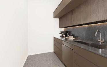 Office - image - 5