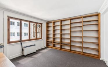 Bureau - image - 11