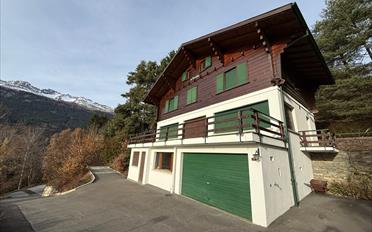 Chalet 5.5 pièces - image - 1