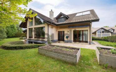 Single house 8 rooms - image - 1