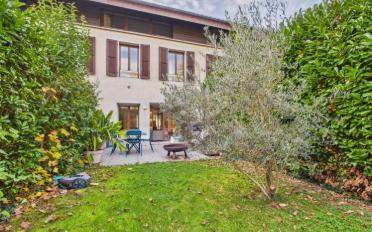Villa - image - 2