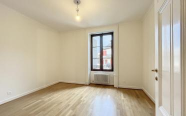 Apartment 6 rooms - image - 9