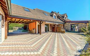 Single house 10 rooms - image - 9