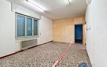 Shop 3.5 rooms - image - 3
