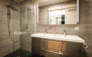 Chalet 5.5 rooms - image - 12