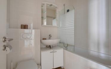 Furnished flat 3 rooms - image - 4