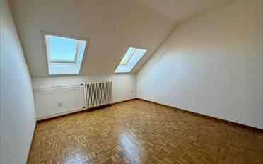 Apartment 4 rooms - image - 3