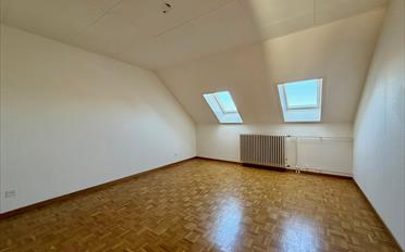 Apartment 4 rooms - image - 4