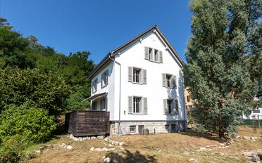 Einfamilienhaus 6.5 Zimmer - image - 1