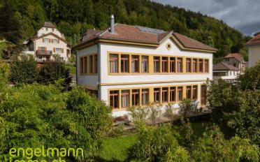 Einfamilienhaus 6.5 Zimmer - image - 1