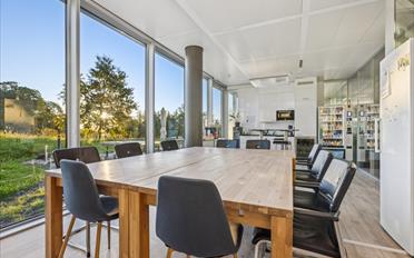Office - image - 8