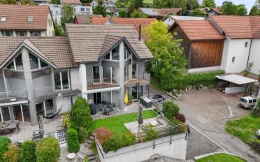 Doppeleinfamilienhaus 5.5 Zimmer - image - 1
