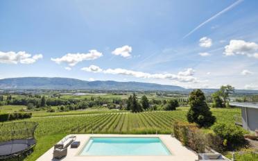 Villa 9.5 pièces - image - 1