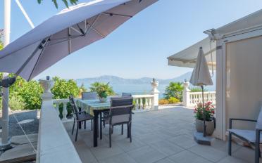 Villa 6.5 pièces - image - 2