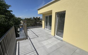 Attique 2.5 pièces - image - 9