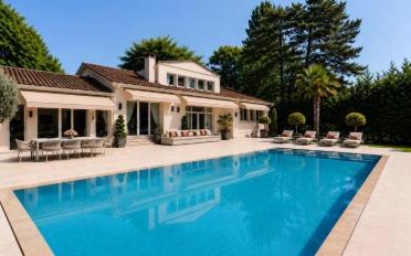 Villa 11 pièces - image - 1