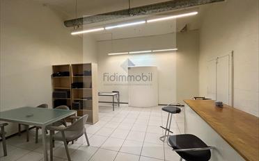 Office - image - 4
