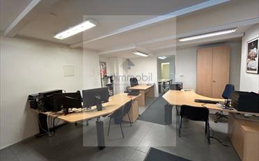 Office - image - 7