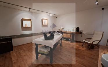 Commercial - image - 10