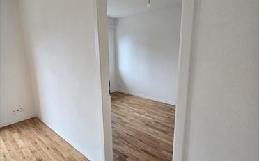 Apartment 4 rooms - image - 5