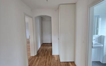 Apartment 4 rooms - image - 8